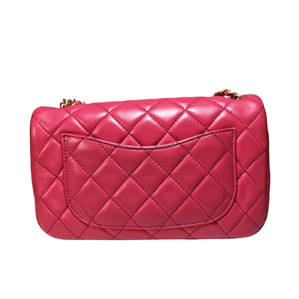 將圖片載入圖庫檢視器 CHANEL Rose Pink Quilted Ball Chain Flap Bag
