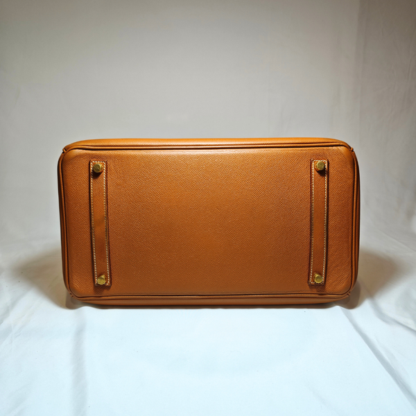 Load image into Gallery viewer, HERMES Birkin 35 Courchevel Gold Square G 2003
