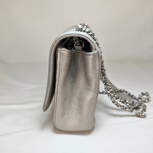 Load image into Gallery viewer, CHANEL CC Filigree Flap Chain Shoulder Bag Silver
