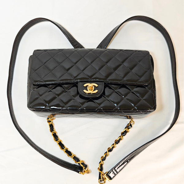 将图片加载到图库查看器，CHANEL Black Flap Backpack Patent Leather Gold CC Logo Hardware
