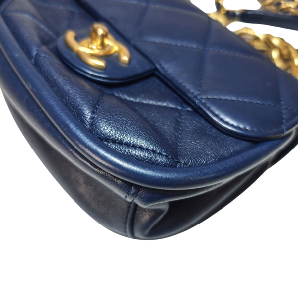 Load image into Gallery viewer, CHANEL Navy Quilted Chain Bag
