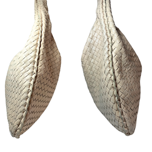 BOTTEGA VENETA Intrecciato Beige Shoulder Bag Hobo