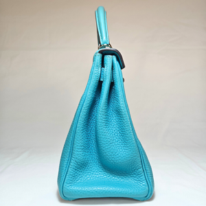 HERMES Kelly 28 Taurillon Clemence Blue Jean Stamp T