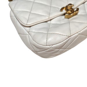 CHANEL White Quilted Chain Flap Bag