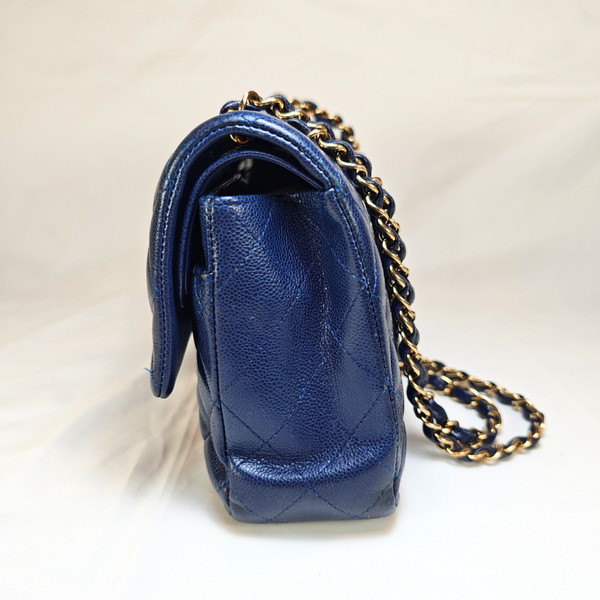 将图片加载到图库查看器，CHANEL Navy Caviar Medium Classic Flap Bag Serial Plate
