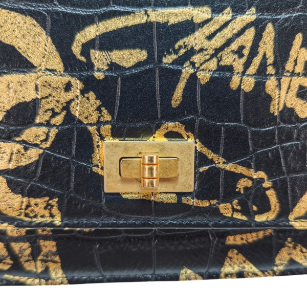 이미지를 갤러리 뷰어에 로드 , CHANEL Black Gold Graphic Wallet On Chain Bag
