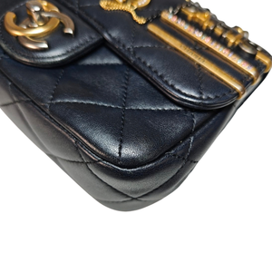 CHANEL Matelasse Clip Coco Lambskin Chain Shoulder Bag