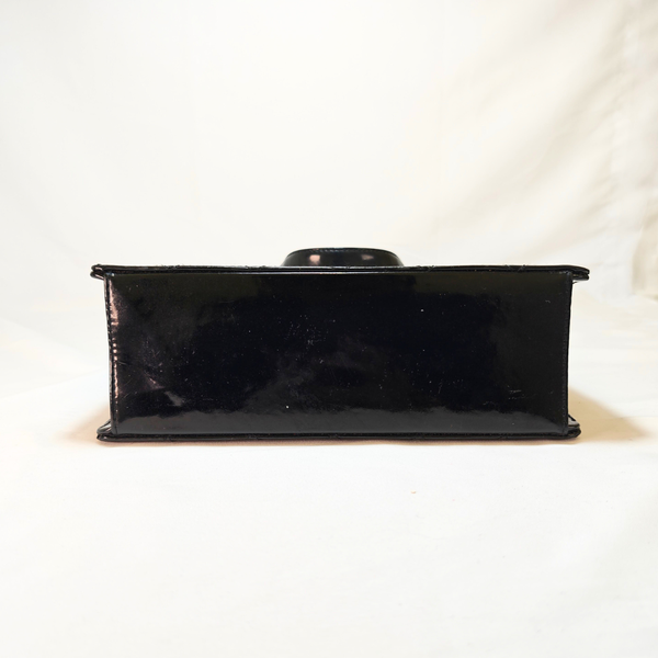 將圖片載入圖庫檢視器 CHANEL Matelasse Turn Lock Hand Bag Patent Leather Black CC
