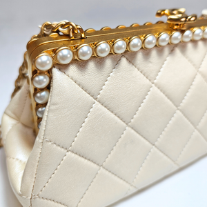 CHANEL  バール チェーン ポーチ バッグ 2025
