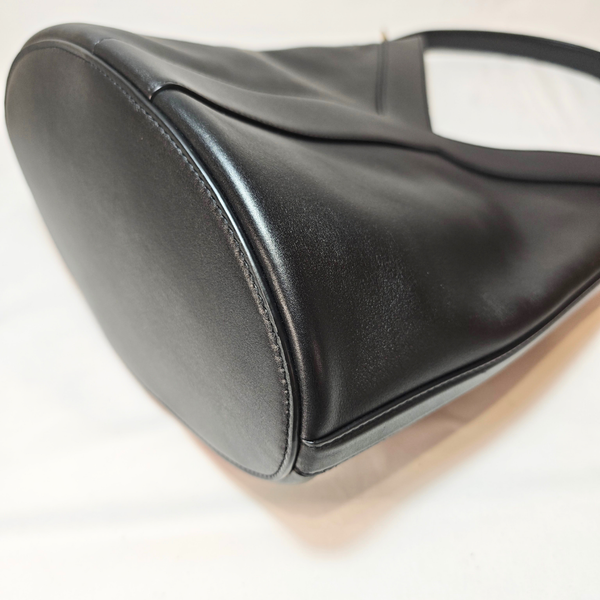 Load image into Gallery viewer, Saint Laurent Y Top Handle Black Bucket Bag
