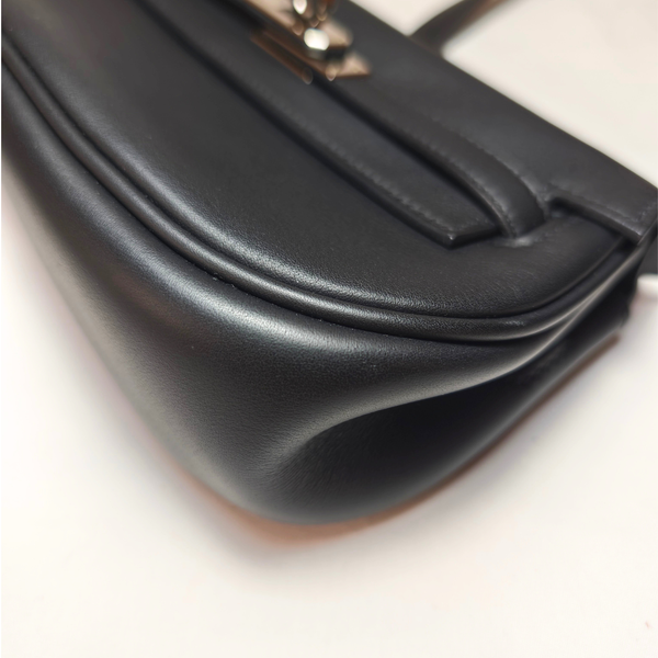 Load image into Gallery viewer, HERMES Shoulder bag Kelly Moove Noir Veau Swift Silver HW W Stamp 2024
