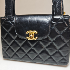 CHANEL Mini Kelly Black Quilted Leather Chain Shoulder Bag