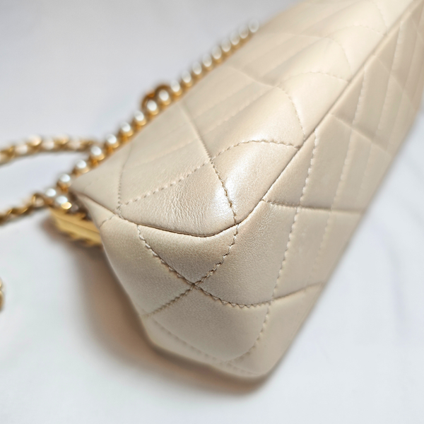 画像をギャラリービューアに読み込む, CHANEL  バール チェーン ポーチ バッグ 2025
