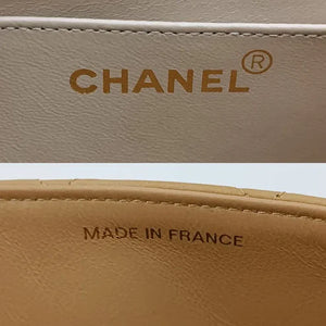 CHANEL Vintage Beige Lambskin 25cm Diana Flap Bag