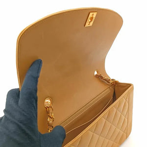 CHANEL Vintage Beige Lambskin 25cm Diana Flap Bag