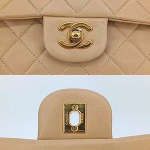 CHANEL Vintage Beige Lambskin 25cm Classic Flap Bag
