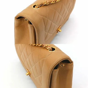 CHANEL Vintage Beige Lambskin 25cm Diana Flap Bag
