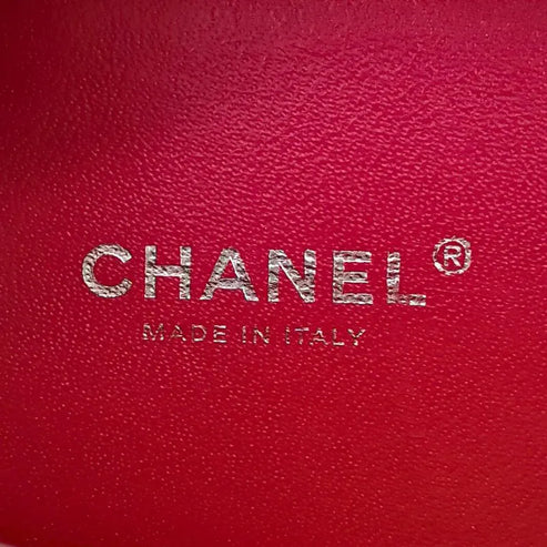 将图片加载到图库查看器，CHANEL Bicolor White/Black Caviar Leather Vanity Case Bag

