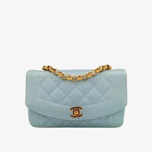 将图片加载到图库查看器，CHANEL Vintage Light Blue Satin Gold Chain 19cm Diana Flap Bag
