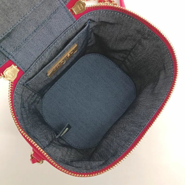 将图片加载到图库查看器，CHANEL Pink Lambskin Vanity Case Bag
