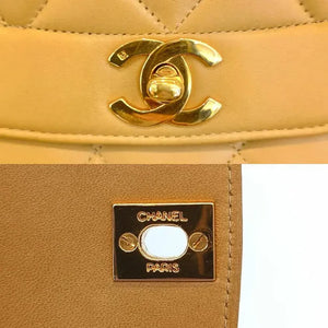 CHANEL Vintage Beige Lambskin 25cm Diana Flap Bag