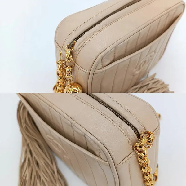 将图片加载到图库查看器，CHANEL Vintage Beige Lambskin Tassels Gold Chain Camera Bag

