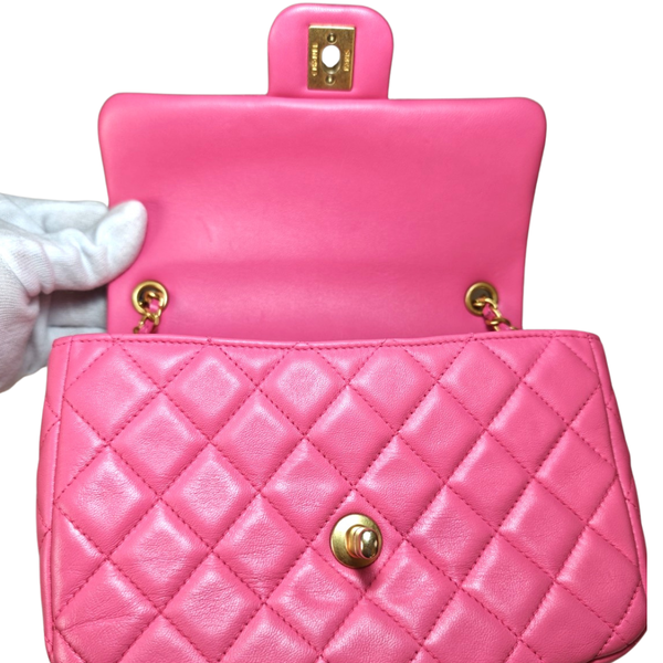 Load image into Gallery viewer, CHANEL Mini Matelasse Pink Heart Chain Flap Bag
