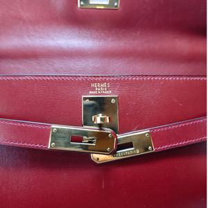 HERMES Kelly 32 Retourne Box Calf Red Square E Stamp 2001