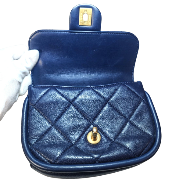 Load image into Gallery viewer, CHANEL Navy Quilted Chain Bag
