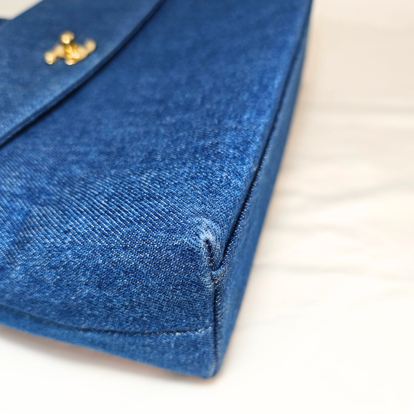 将图片加载到图库查看器，CHANEL 1997-1999 Blue Denim Kelly Handbag
