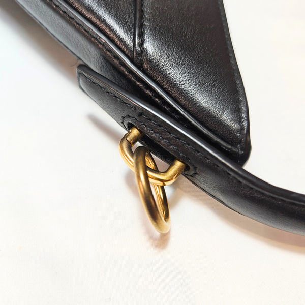 Load image into Gallery viewer, Saint Laurent Y Top Handle Black Bucket Bag
