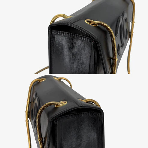 将图片加载到图库查看器，CHANEL Vintage Black Lambskin CC Patent Chain Flap Shoulder bag
