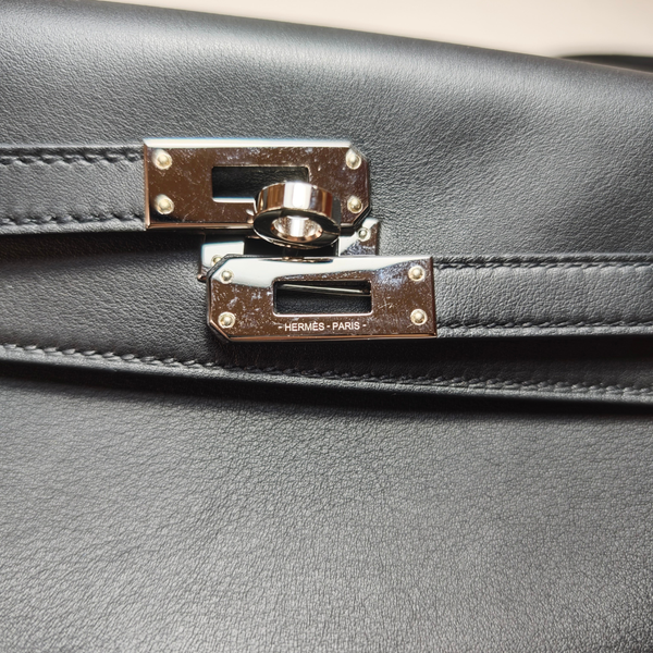Load image into Gallery viewer, HERMES Shoulder bag Kelly Moove Noir Veau Swift Silver HW W Stamp 2024
