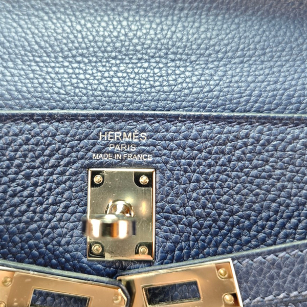 Load image into Gallery viewer, HERMES Kelly 25 Blue Nuit Togo Bag K stamp 2025
