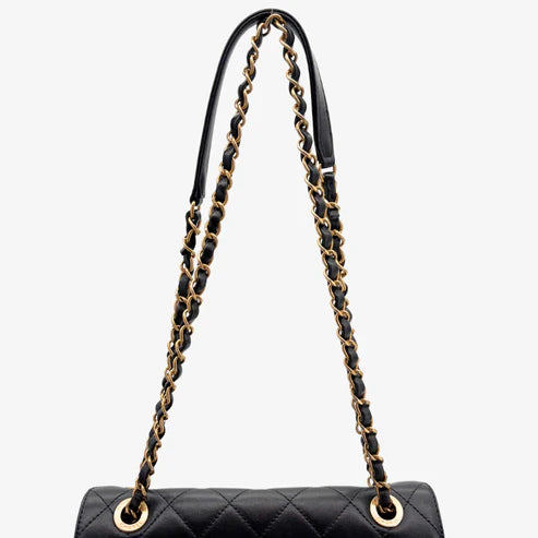 将图片加载到图库查看器，CHANEL Vintage Black Calfskin Enchained Flap Bag
