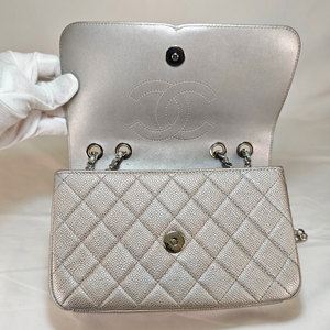 CHANEL CC Filigree Flap Chain Shoulder Bag Silver