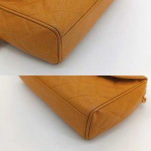 CHANEL Vintage Beige Caviar Leather Quilted Camera Bag