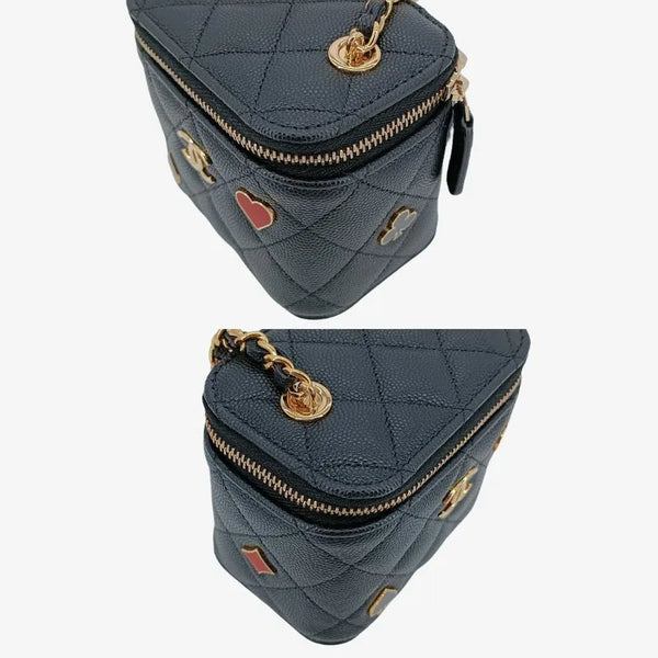 将图片加载到图库查看器，CHANEL Black Caviar Leather Mini Vanity Case Bag
