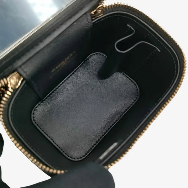 将图片加载到图库查看器，CHANEL Black Caviar Leather Mini Vanity Case Bag
