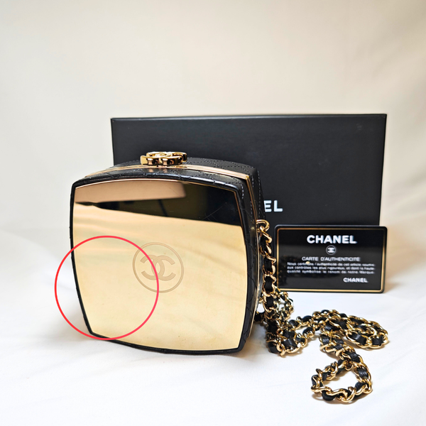 將圖片載入圖庫檢視器 CHANEL CC Make-Up Box Clutch with Chain Black
